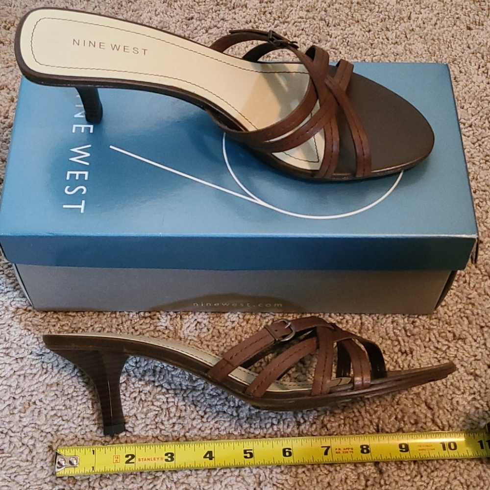 NINE WEST Dacko brown slides, size 10, new in box